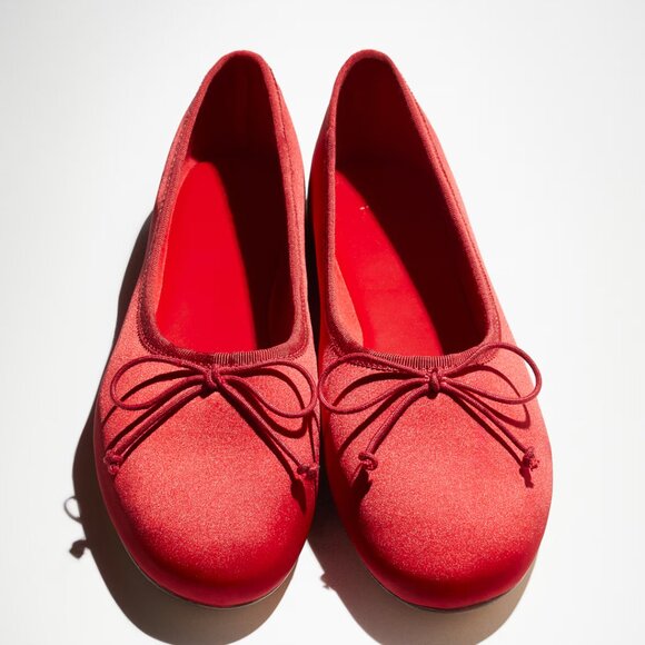H&M Women's  Satin Red Ballet Flats NWT Size 41/10 - Picture 1 of 10